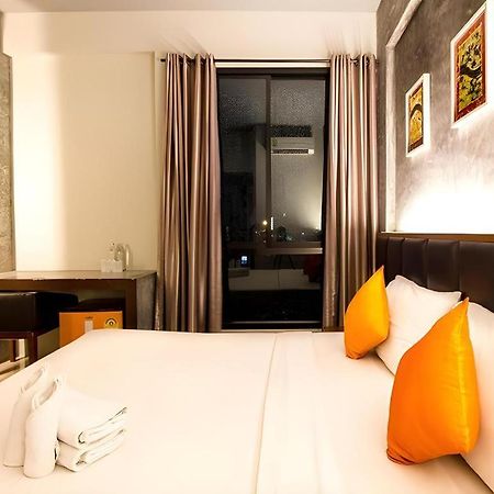 B2 Thippanate Boutique & Budget Hotel Chiang Mai Exteriör bild