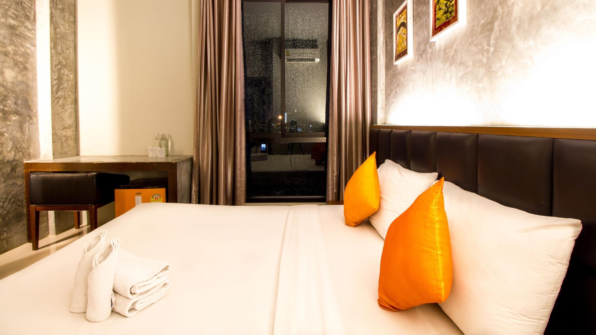 B2 Thippanate Boutique & Budget Hotel Chiang Mai Exteriör bild