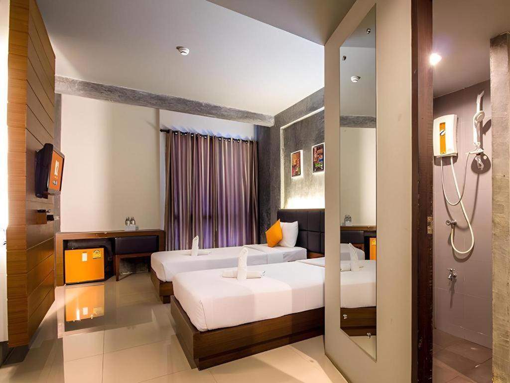 B2 Thippanate Boutique & Budget Hotel Chiang Mai Exteriör bild