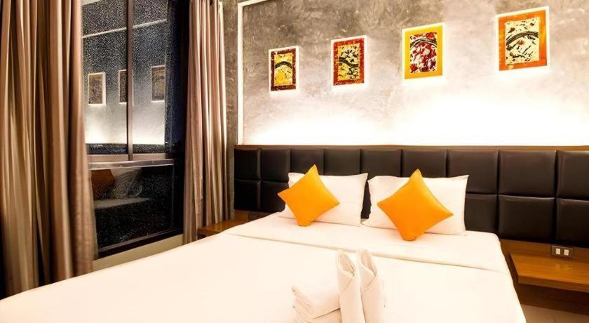 B2 Thippanate Boutique & Budget Hotel Chiang Mai Exteriör bild