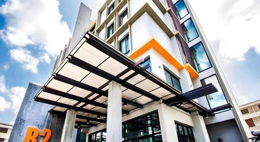 B2 Thippanate Boutique & Budget Hotel Chiang Mai Exteriör bild